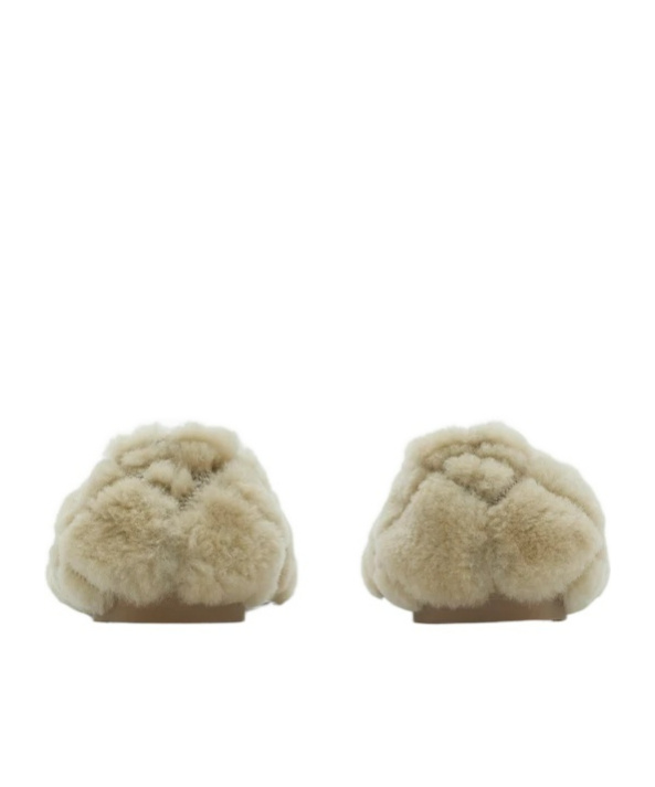 Burberry Baby Sheepskin Ballet Shoes In Nude