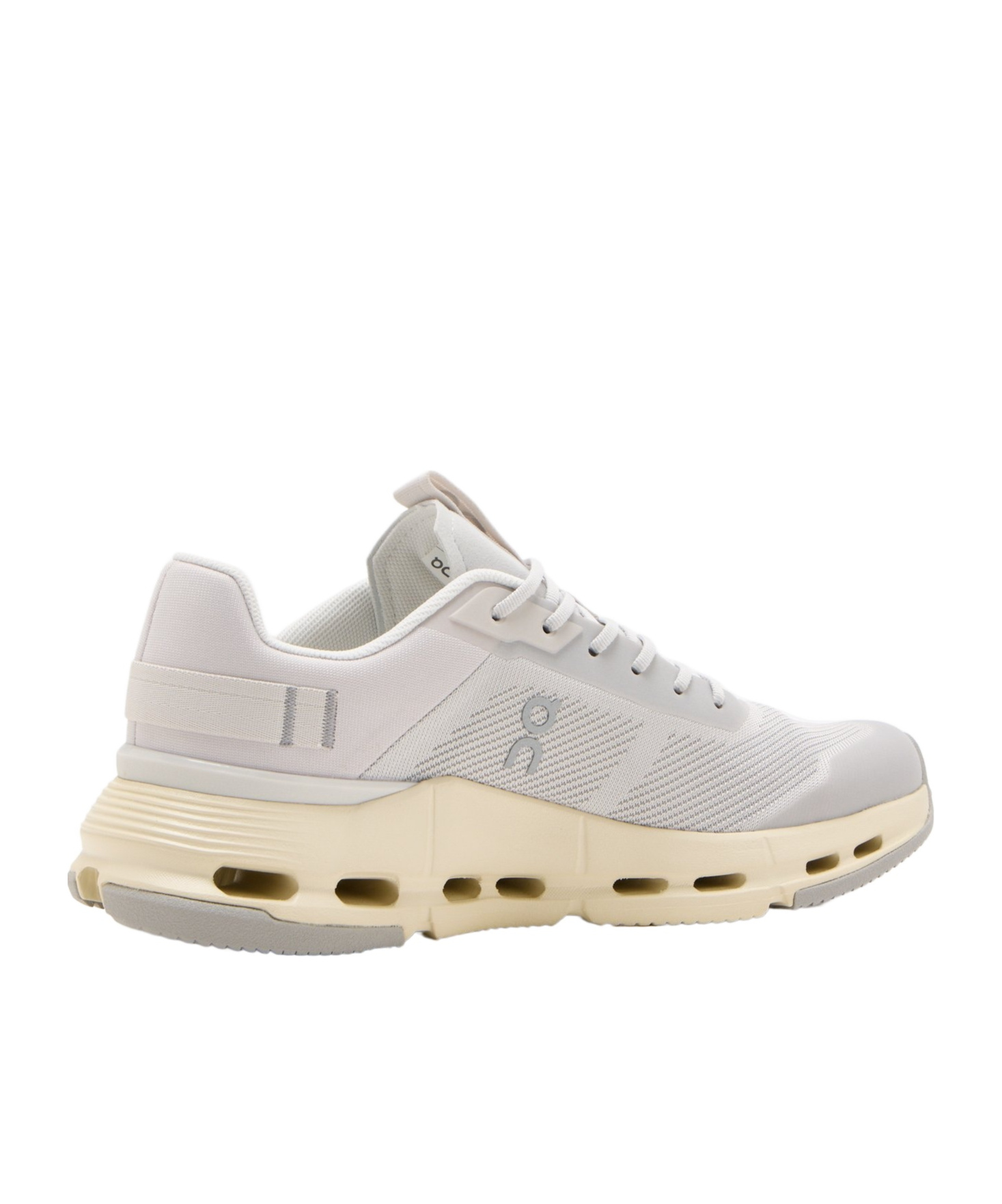 On Cloudnova Form 2 Tt Sneakers In White