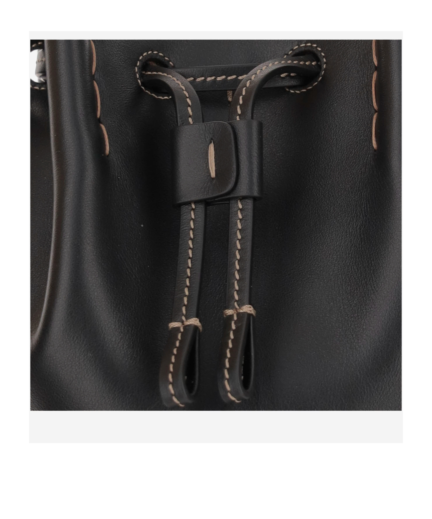 Tod's Mini Logo-charm Bucket Bag In Black