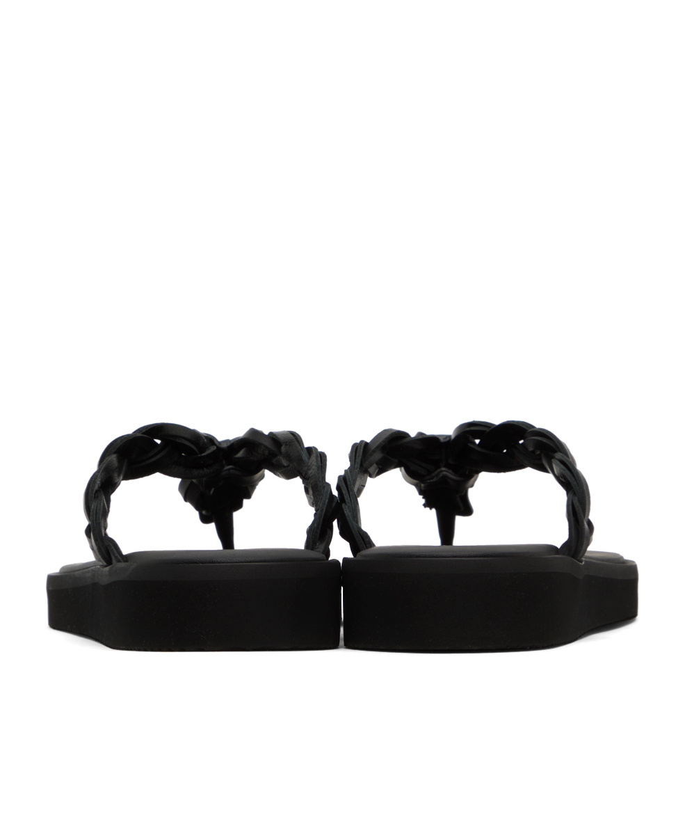 See By Chloé Woven Clip-toed Flip Flops In Black