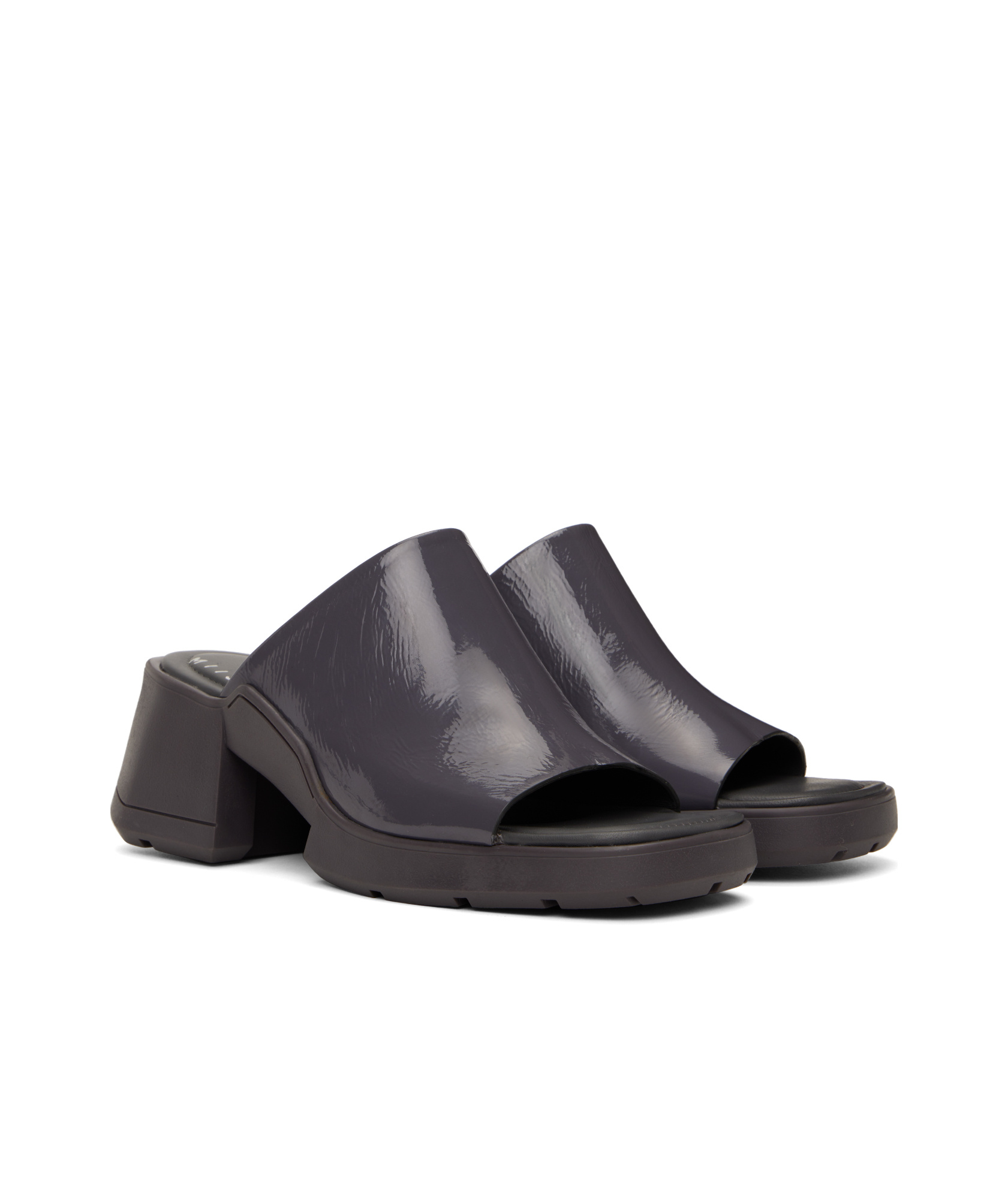 MIISTA PATENT LEATHER MULES IN GRAY.
