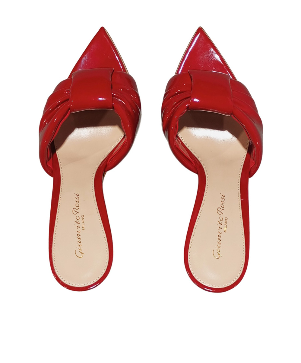Gianvito Rossi Night Bow Patent Heel Shoe In Red