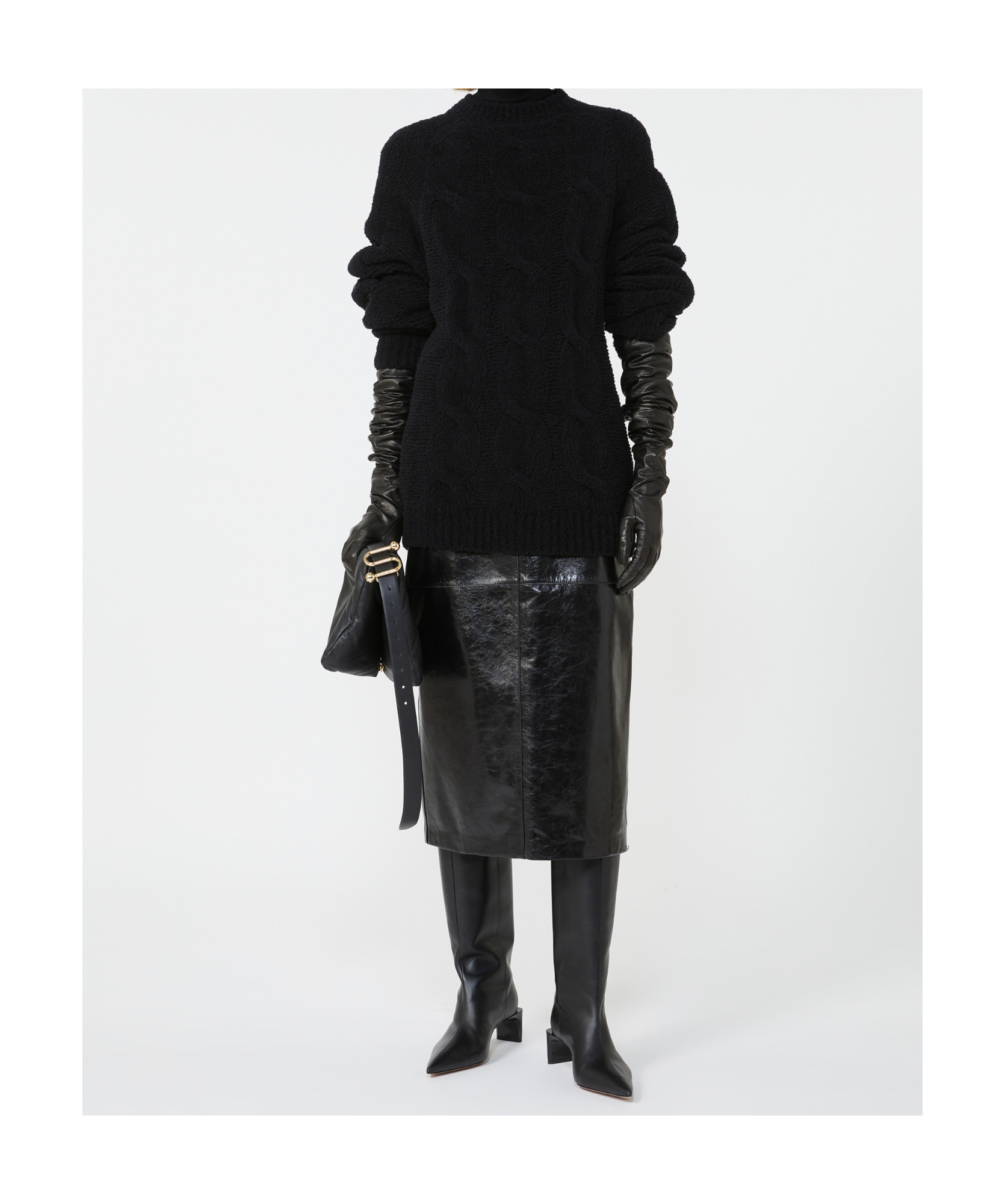 Sportmax Oversized Fluffy Sweater In Black