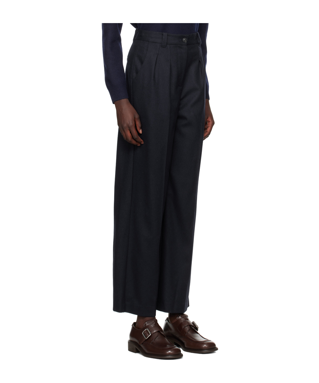 Apc Tressie High-rise Casual Pants In Black