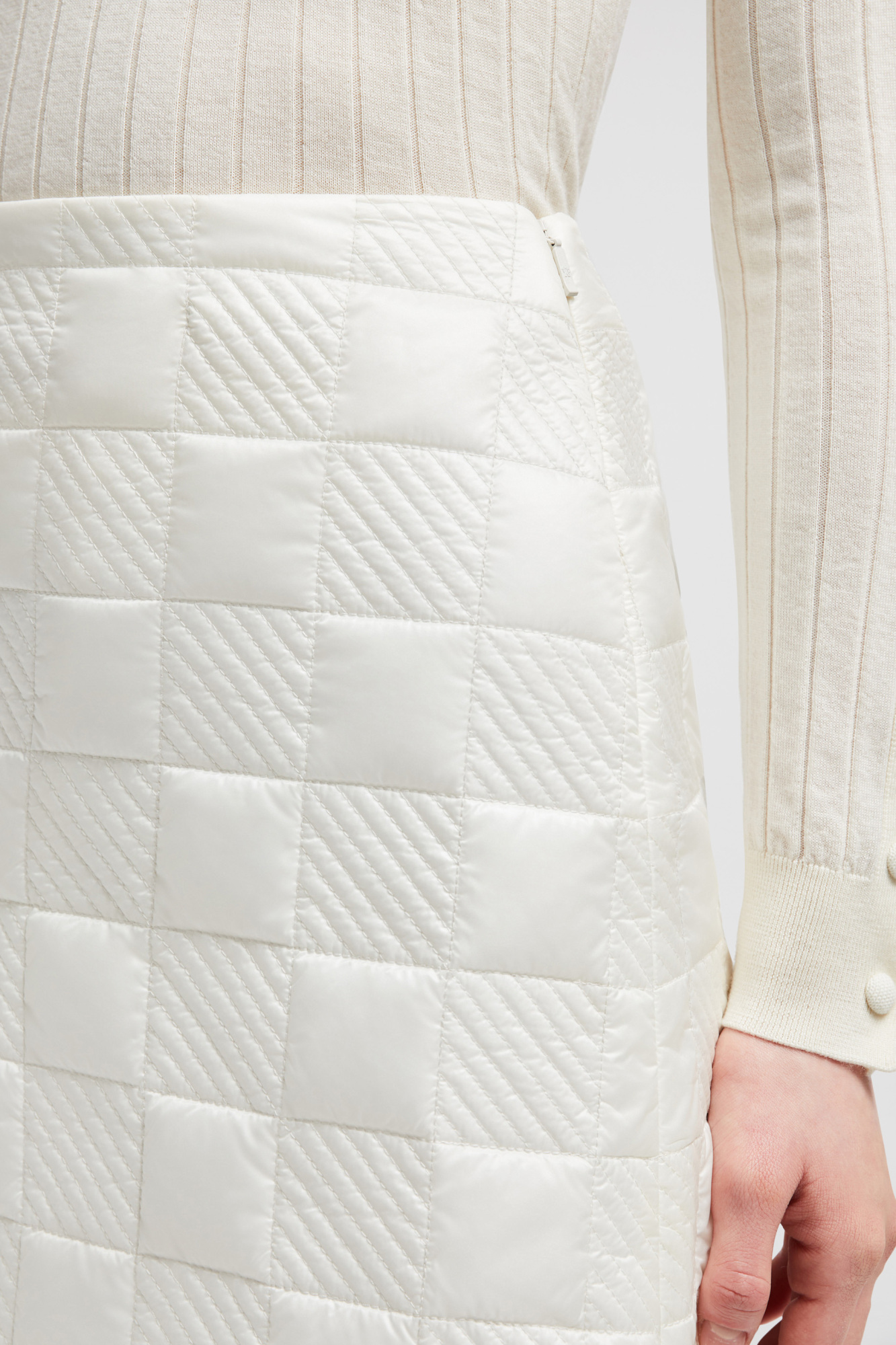 Moncler Logo-patch Quilted Mini Skirt In White