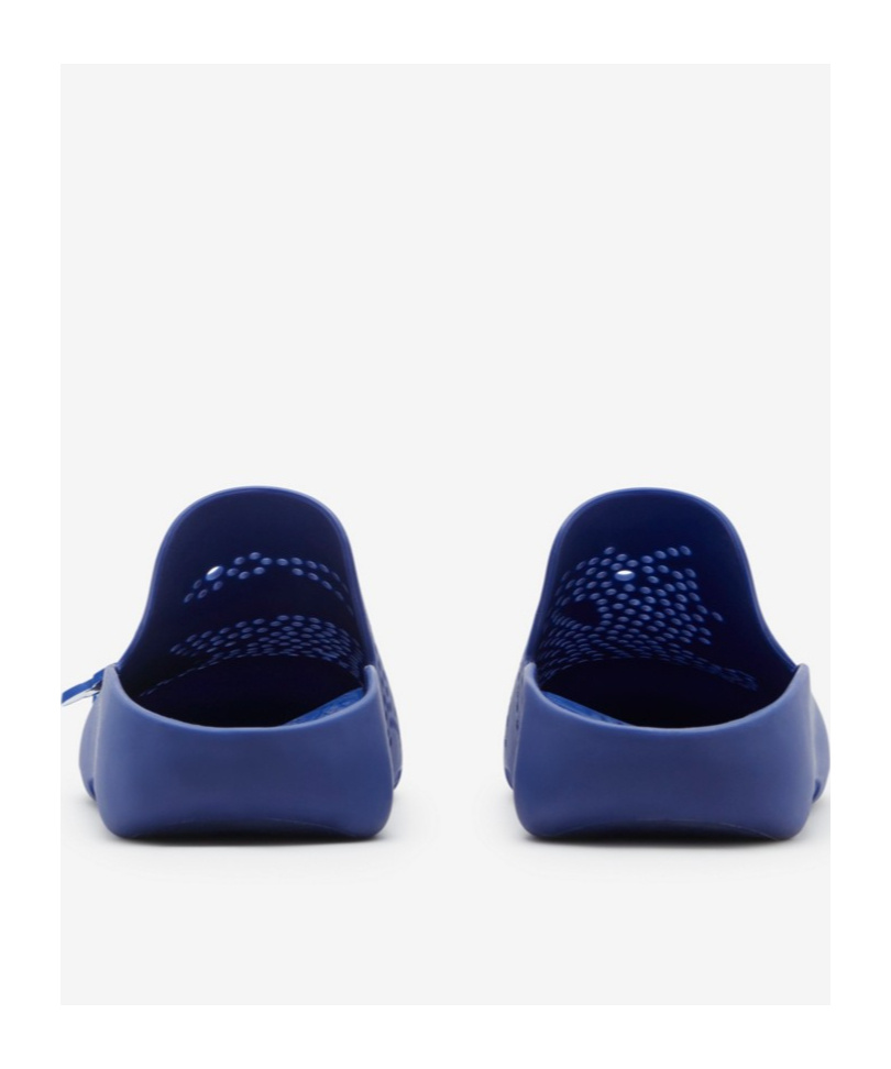 Burberry Stingray Rubber Perforated Clogs In Blue