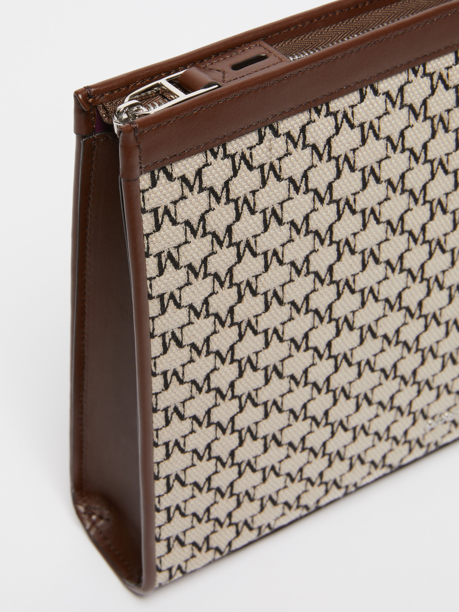 Max Mara Chain Clutch In Nude
