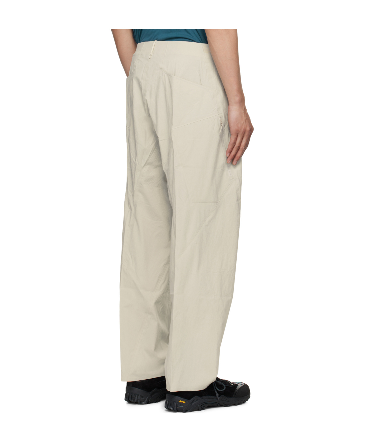 Veilance Off-white Spere Lt Cargo Pants In Neutral