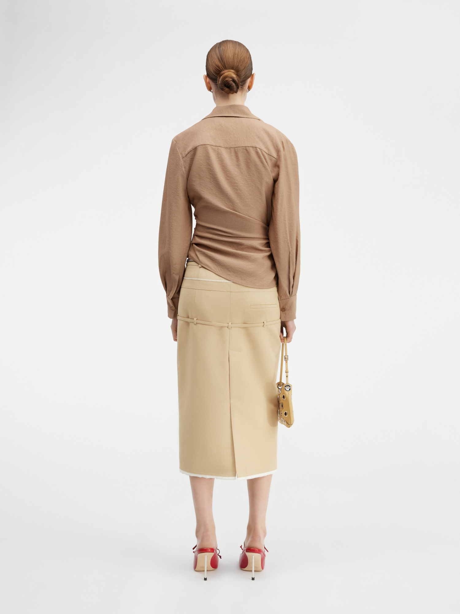 Jacquemus Bahia Knot-detail Blouse In Nude