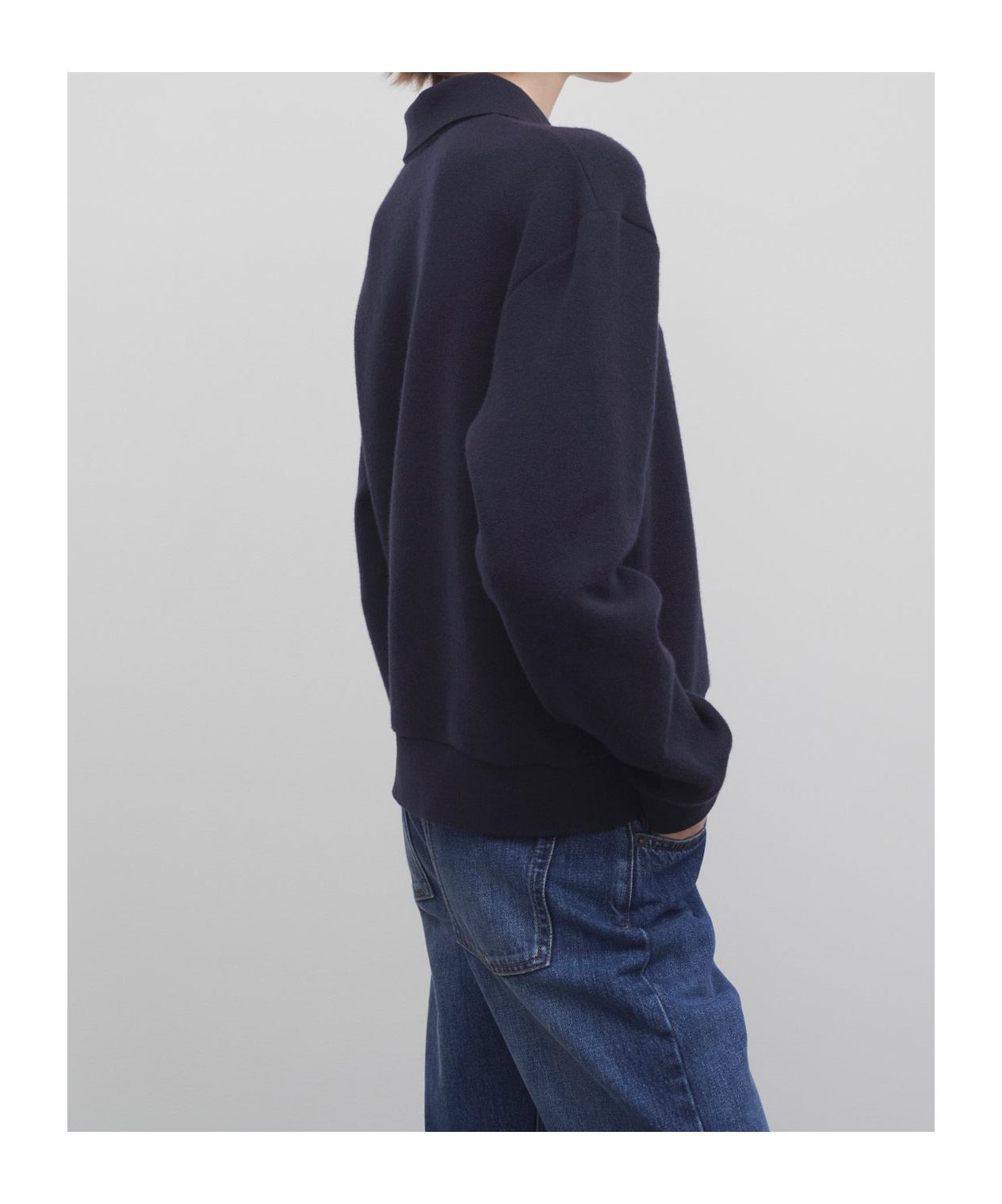 The Row Long-sleeved Cashmere Sweater In Black