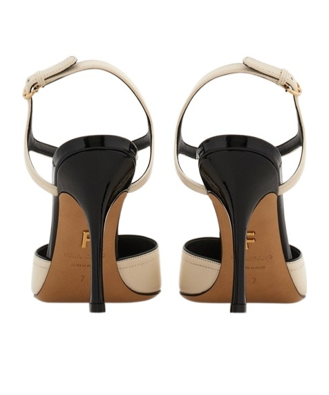 Ferragamo Erula 95 Leather Pumps In Nude