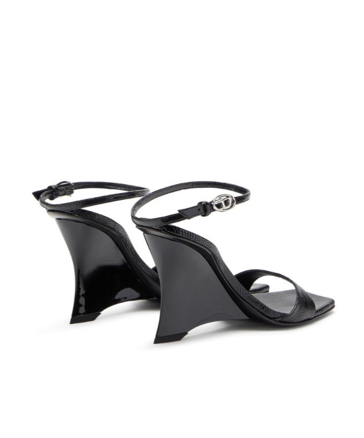 Diesel D-amber-wedge Sandals In Lizard-effect Leather In Black