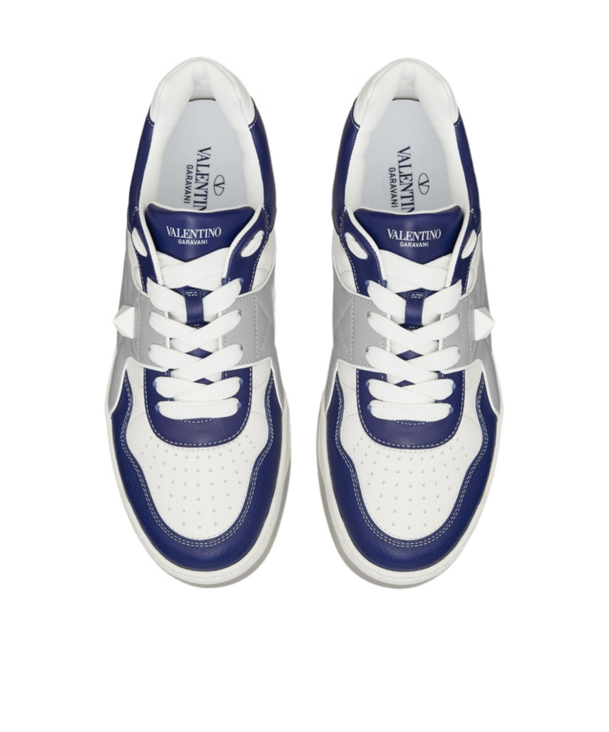 VALENTINO GARAVANI VALENTINO	GARAVANI ONE STUD LACE-UP SNEAKERS