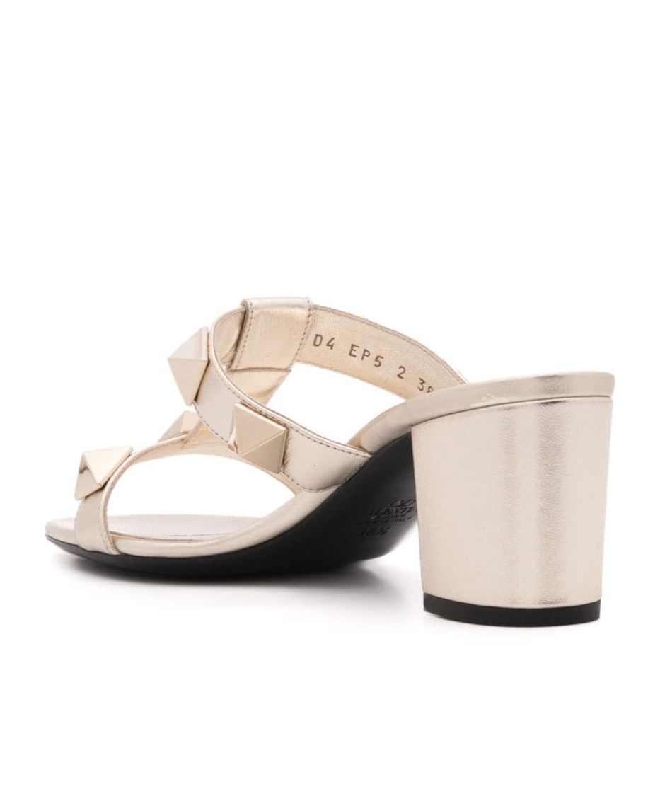 Valentino Roman Stud Metallic Sandals In Nude