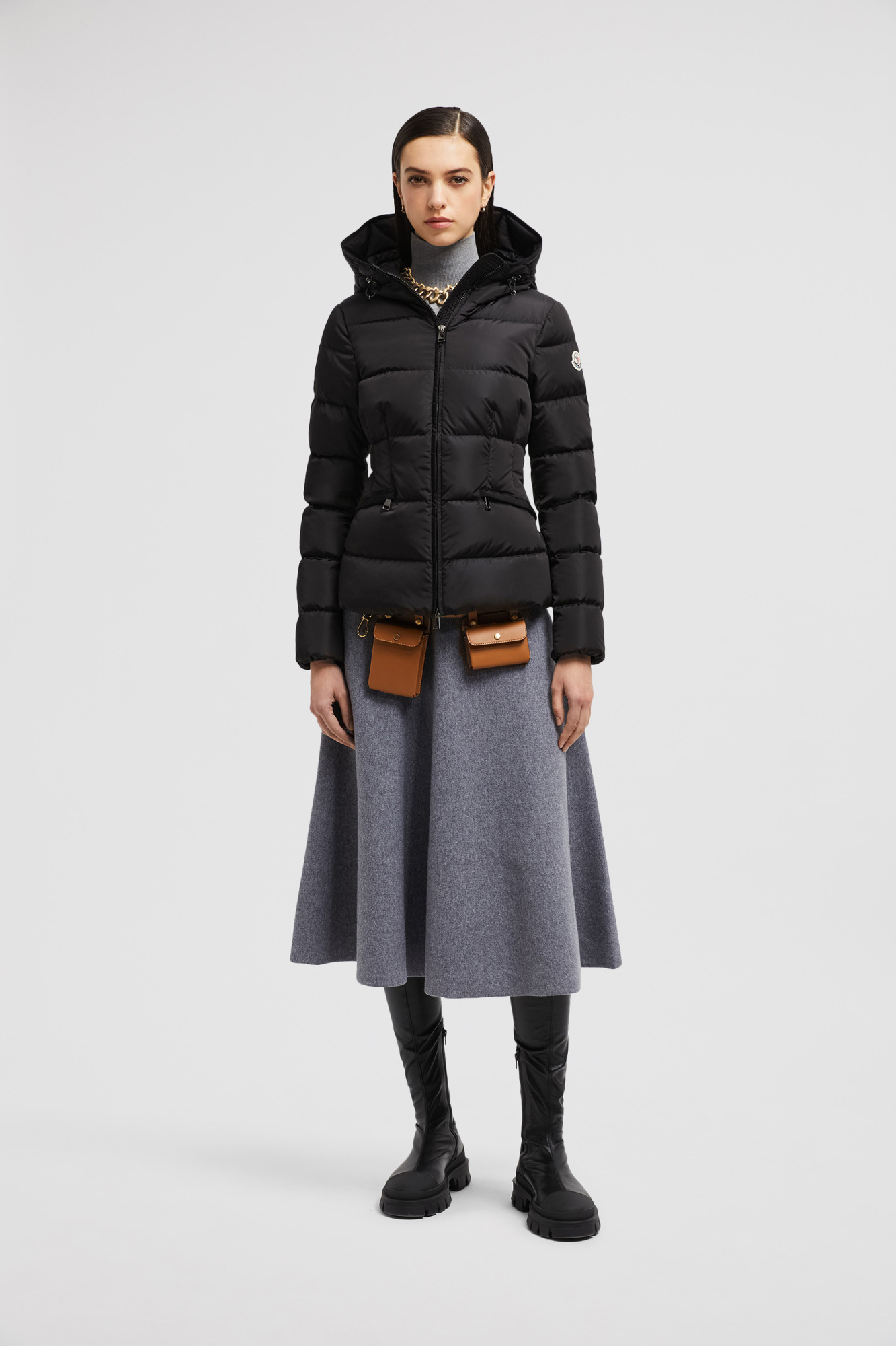 Moncler Avoce Short Down Jacket In Black