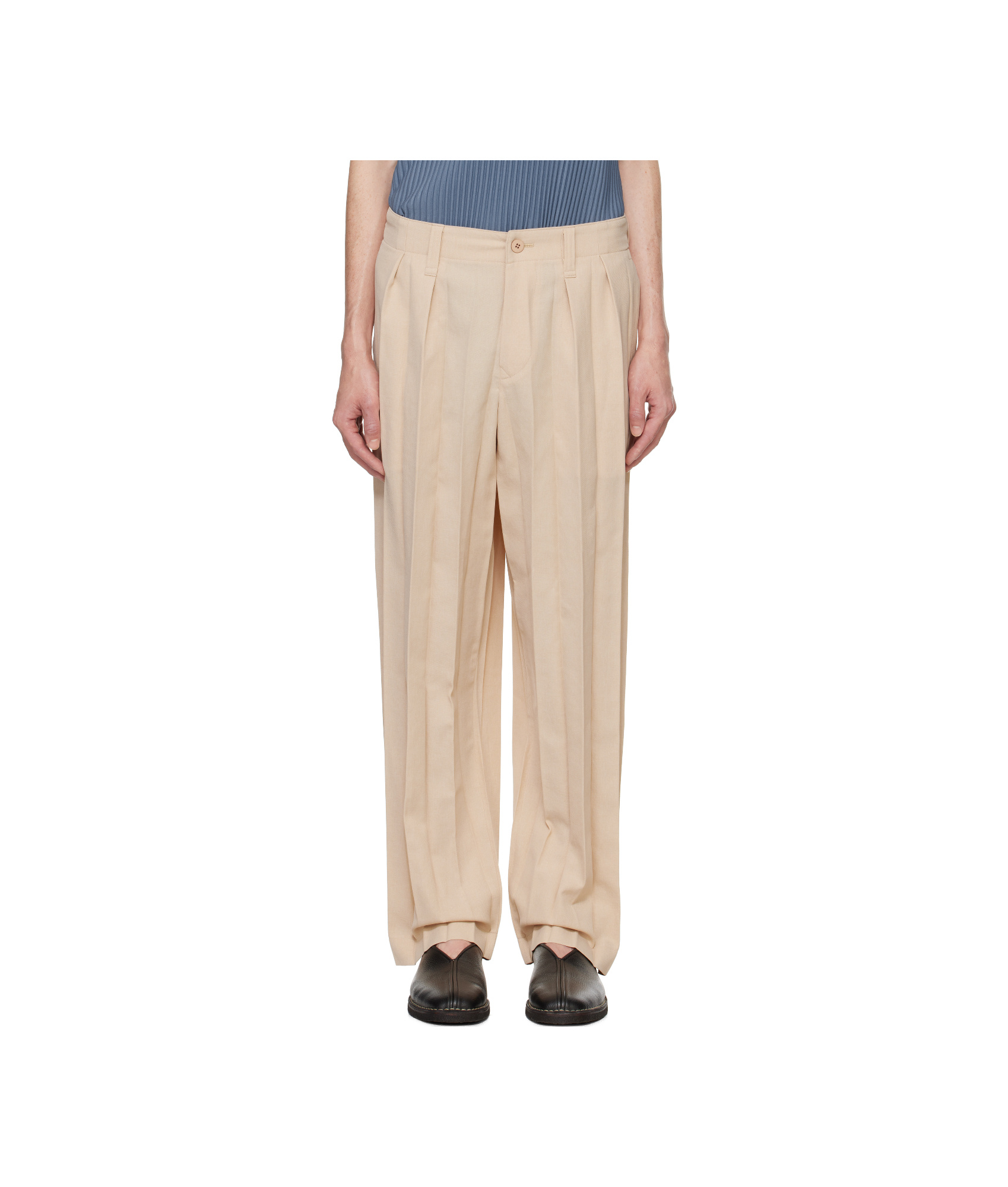 Issey Miyake Edge Ensemble Trousers In Nude
