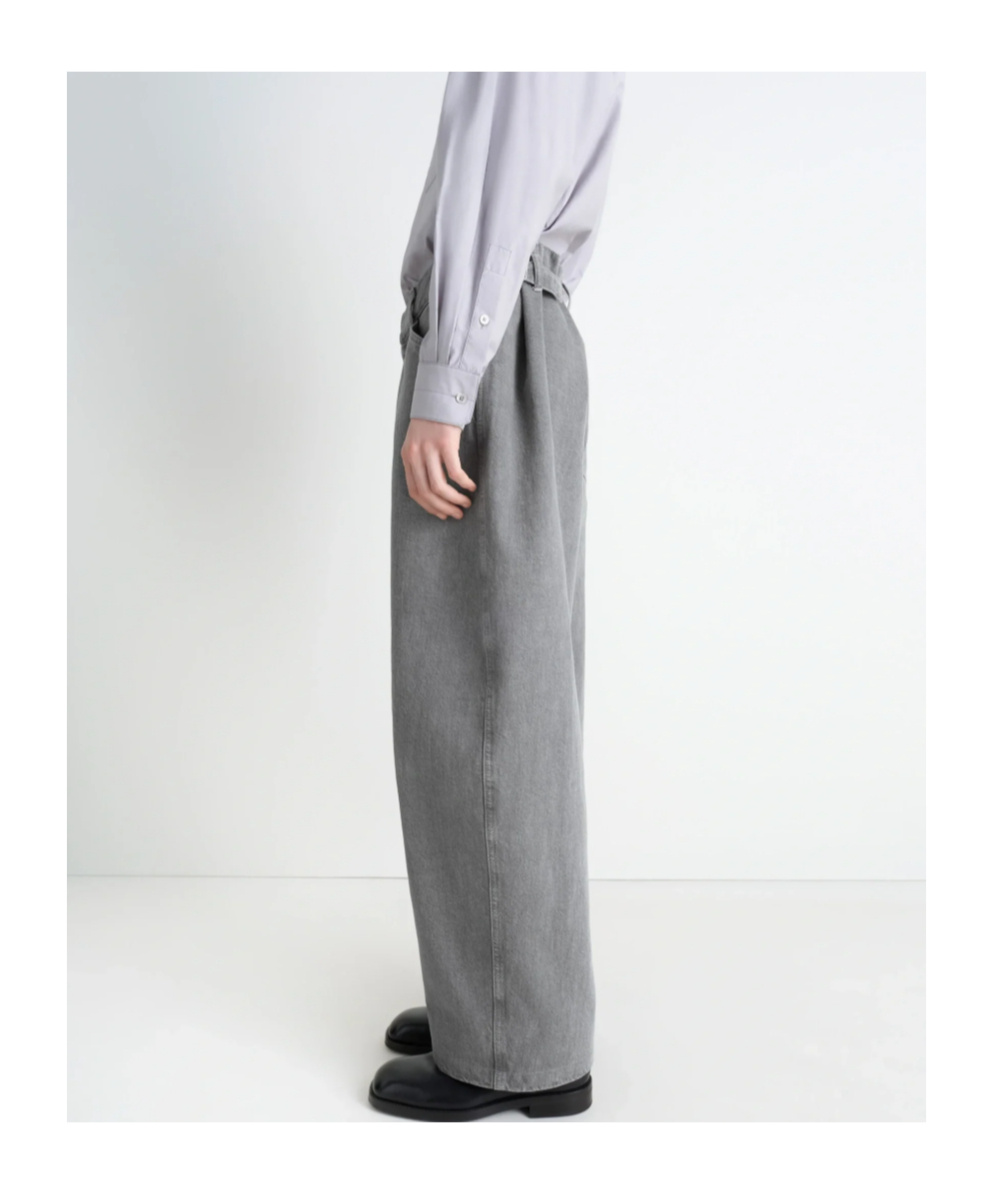 Lemaire Adjustable-waist-strap Jeans In Gray