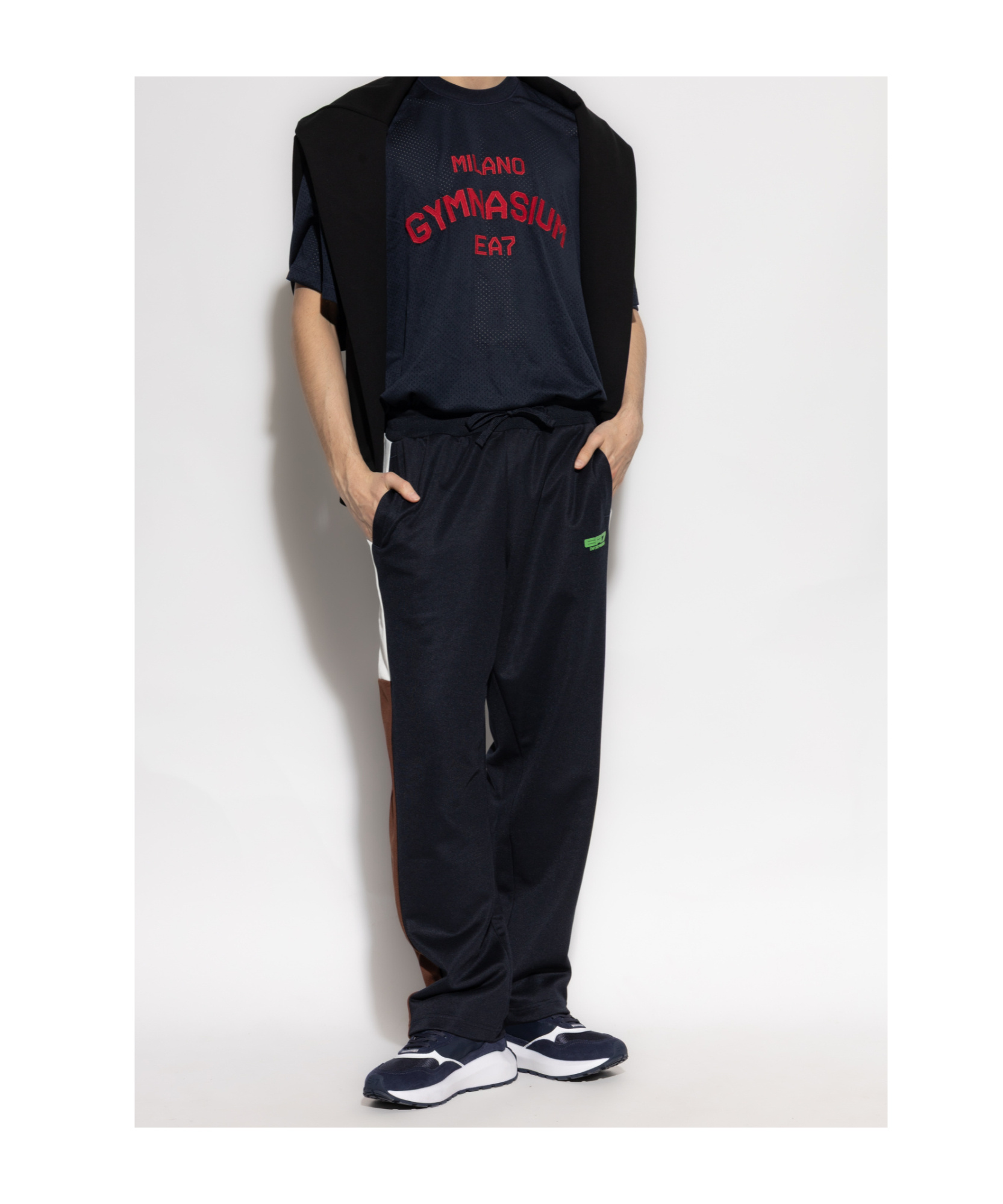 Ea7 Elastic Waist Casual Pants In Black