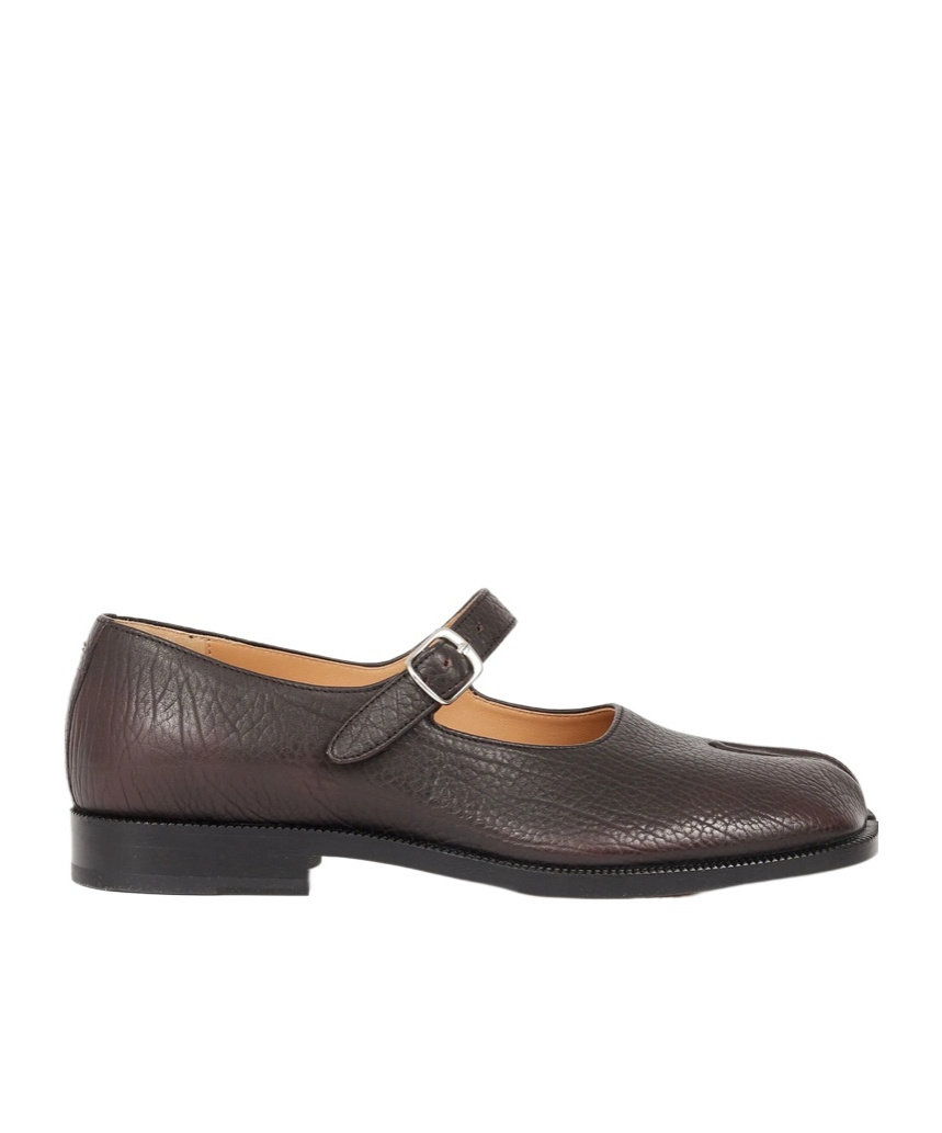 Maison Margiela Tabi Mary Jane Loafers In Brown