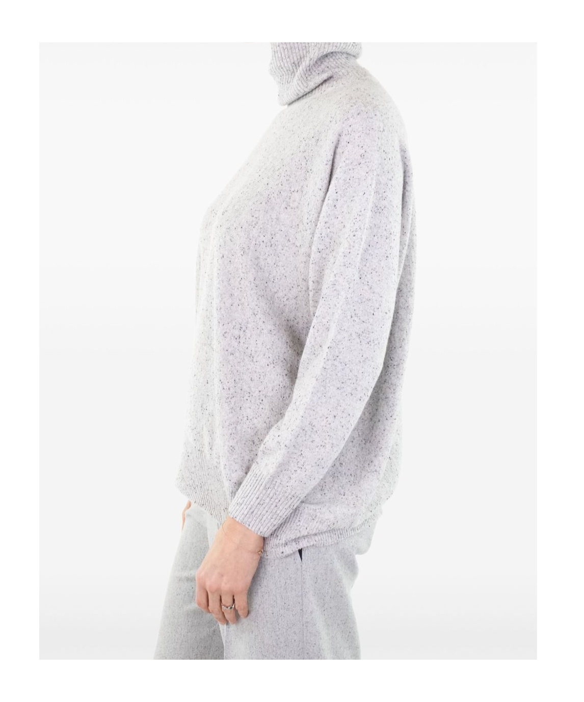 D Exterior Turtleneck Long-sleeved Sweater In White