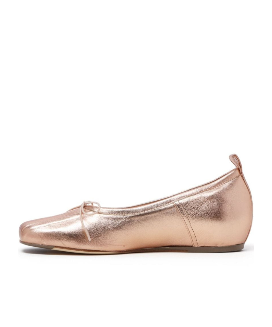 Simone Rocha Pleated Toe Ballerina Shoes In Nude