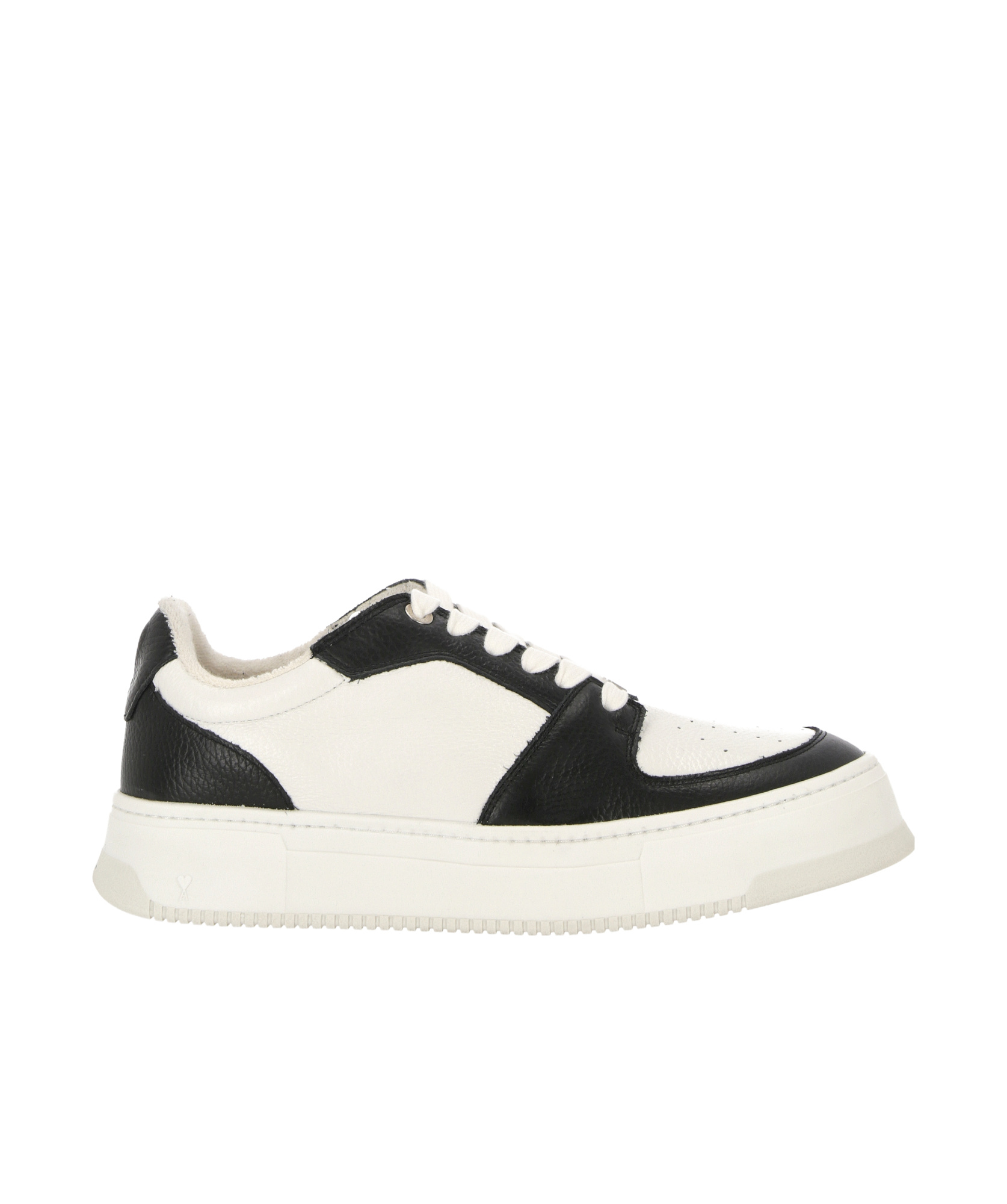 AMI ALEXANDRE MATTIUSSI ARCADE THICK SOLE AND LOW-CUT SKATE SHOES