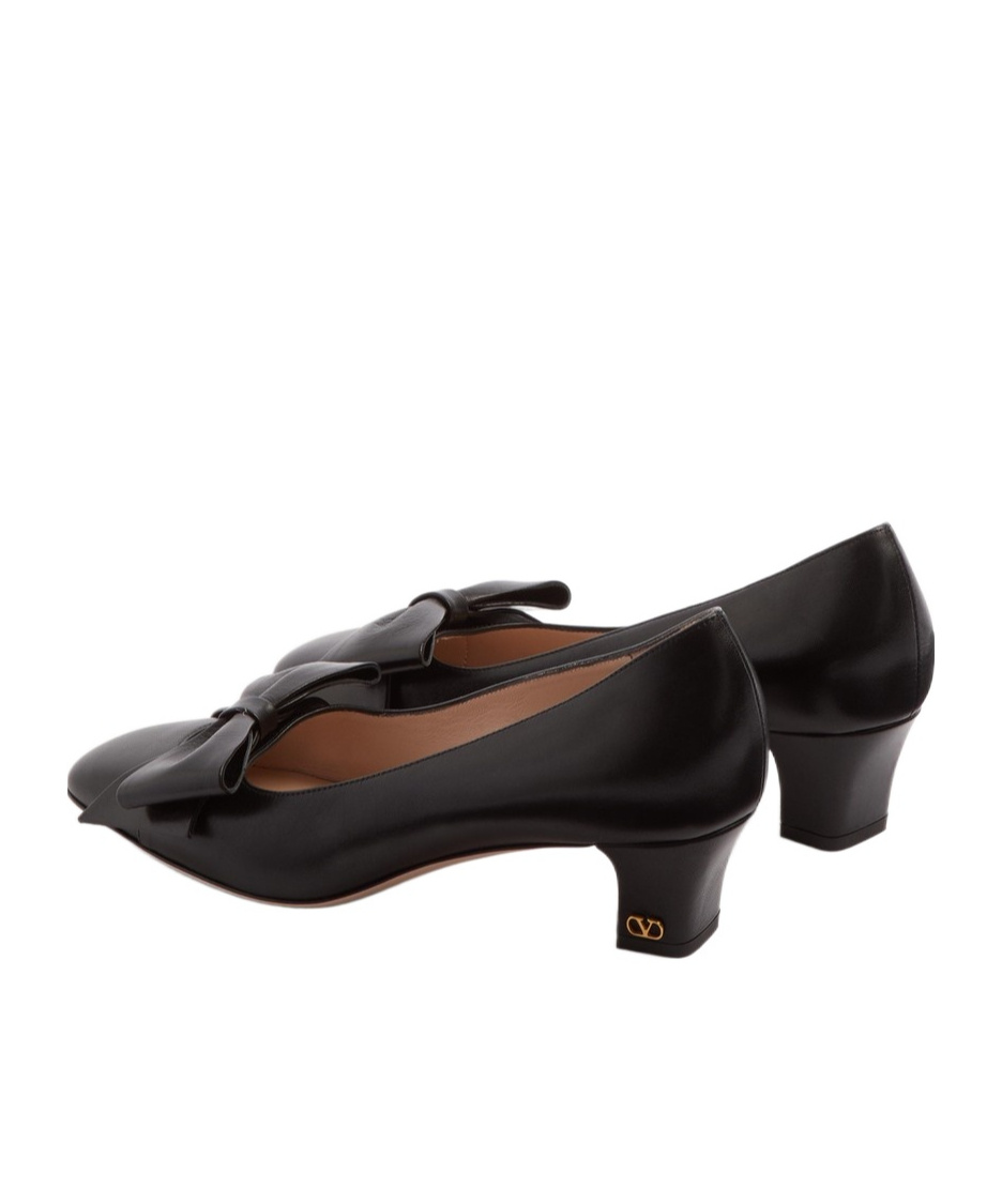 Shop Valentino Bowow Pump In Kidskin 45mm In Black