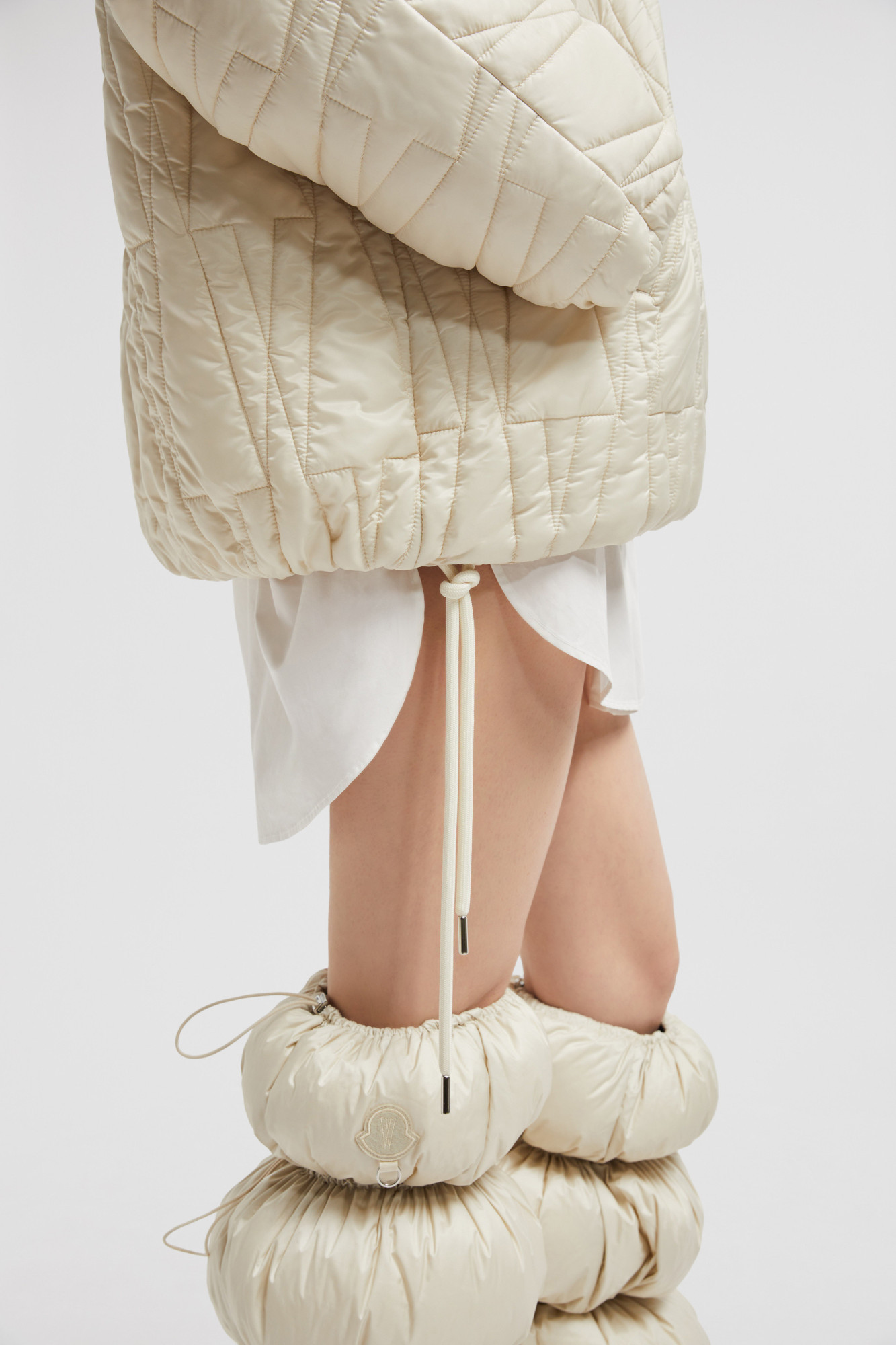 Moncler Long-sleeved Down Jacket In Nude