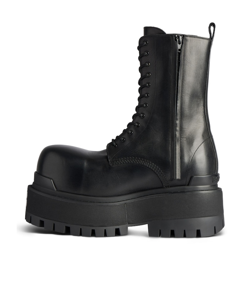 Balenciaga Black Ankle Boots With Logo Plaque On The Front And Side Zips In Leather Man In Black