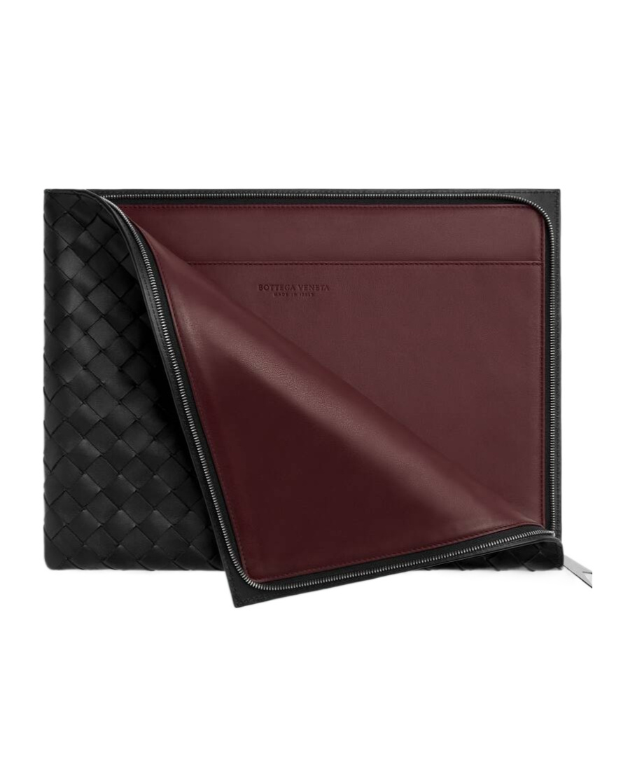 Bottega Veneta Half Zipper Handbag In Black