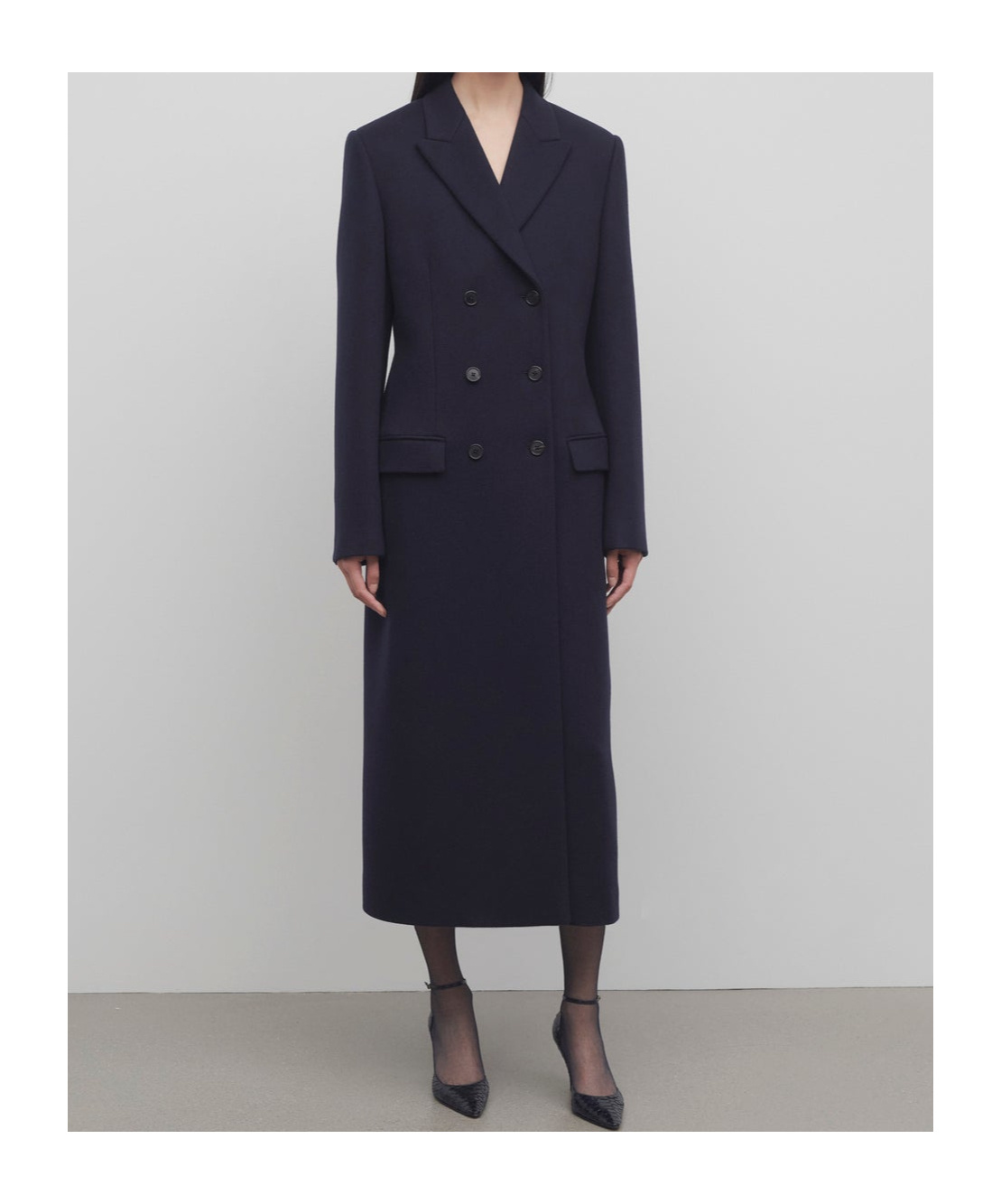 The Row Long-sleeved Cashmere Coat In Black
