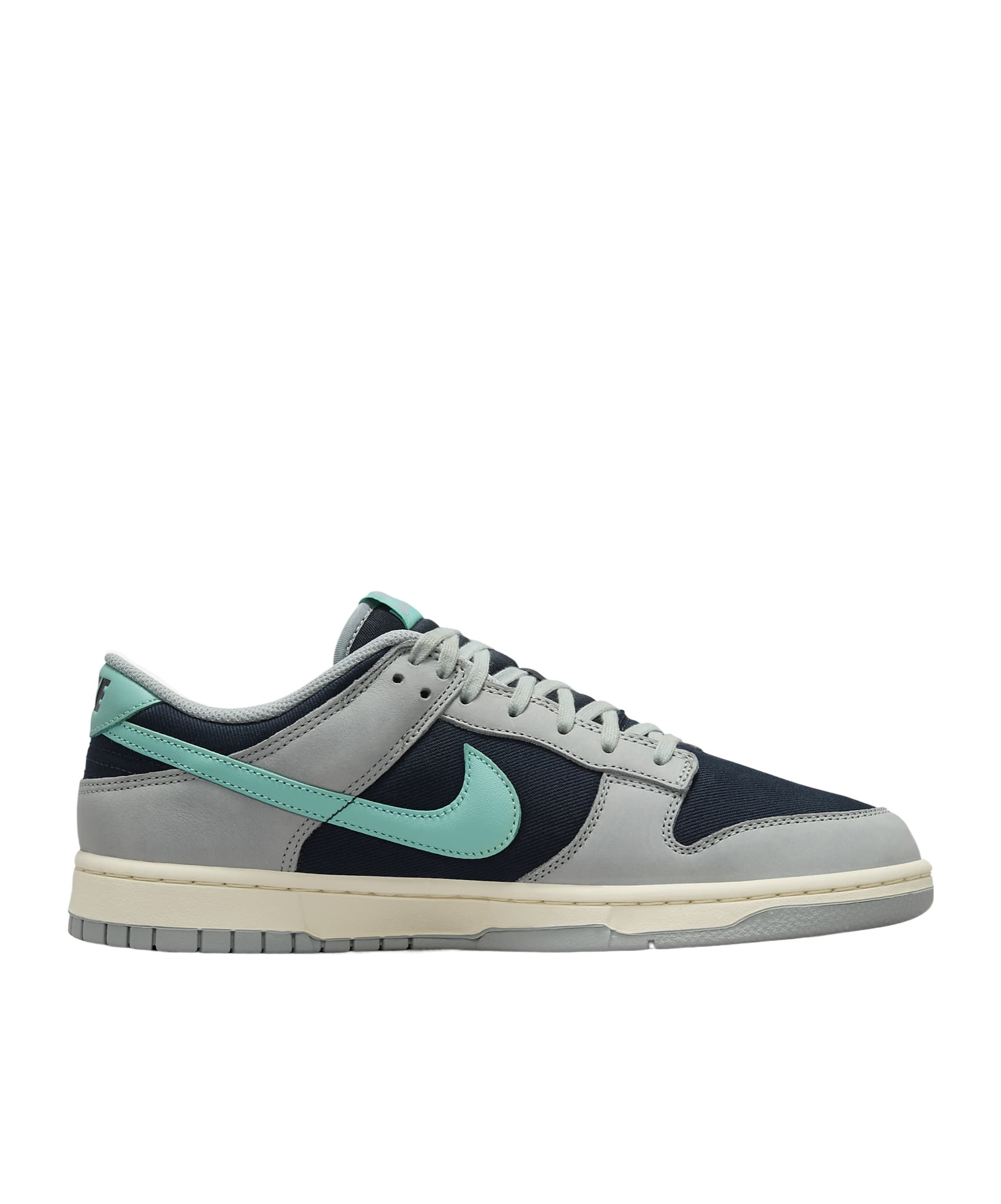 Nike Dunk Low Low-cut Shoes In Gray