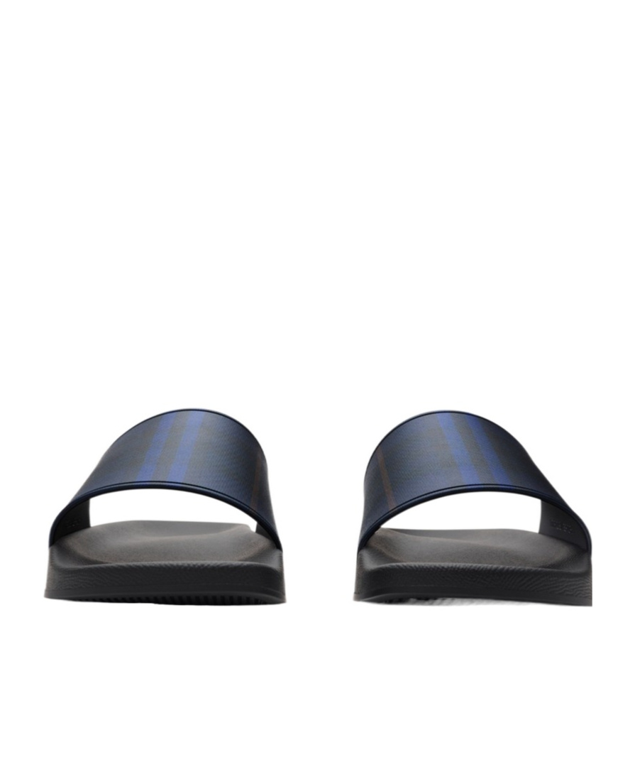 Burberry Plaid Slippers In Black
