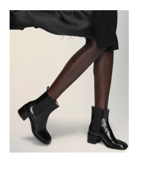 Maison Margiela Tabi City Leather Split-toe Chelsea Boots In Black