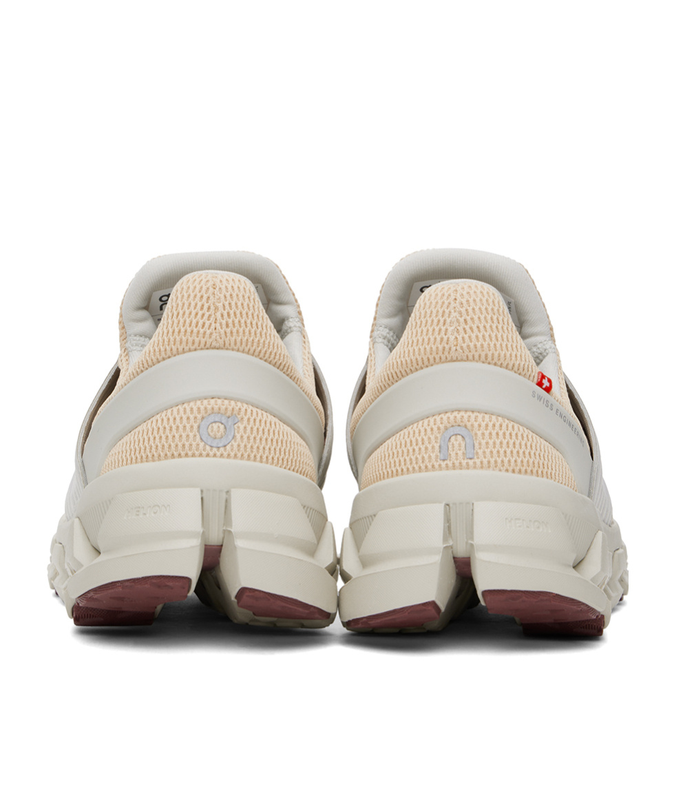 On Running Round Toe Sneakers In White