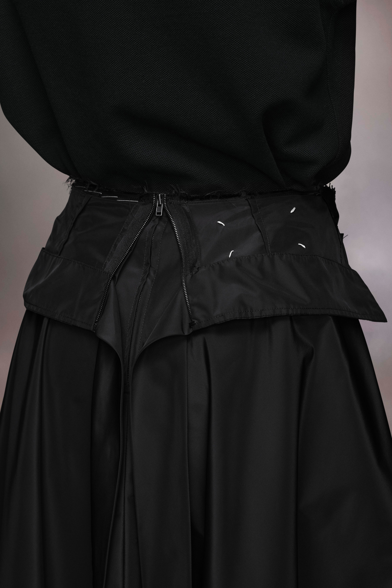 Maison Margiela Deconstructed-waist Nylon Midi Skirt In Black