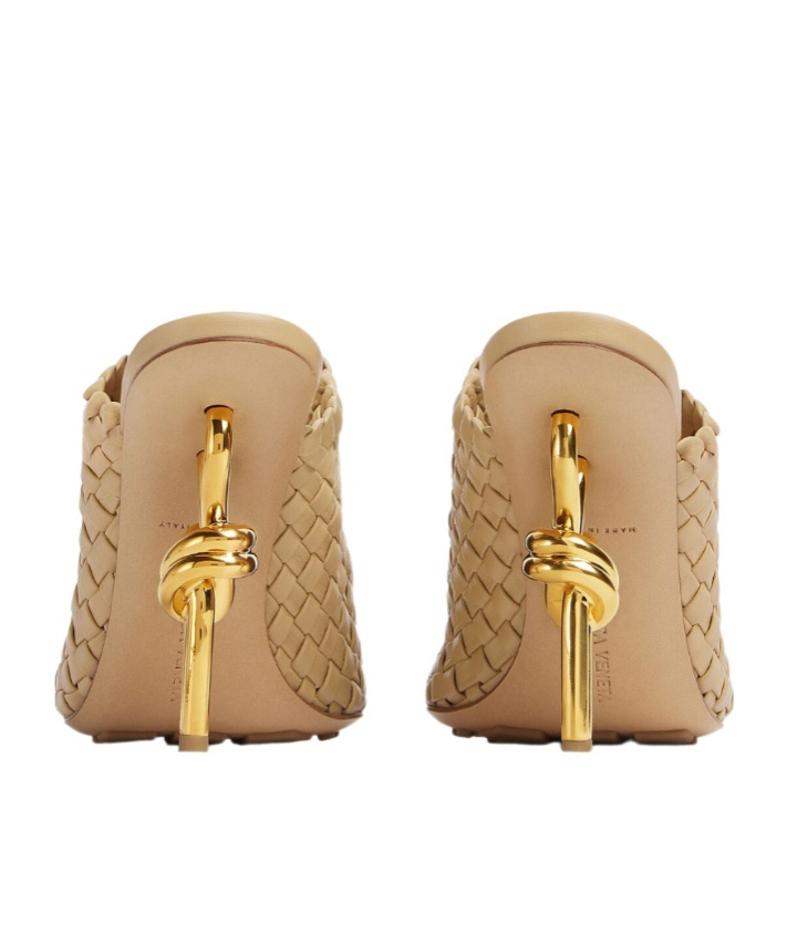 Bottega Veneta Knot Embellished Intrecciato Leather Mules In Nude
