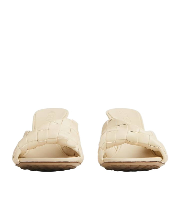 Shop Bottega Veneta Blink Mule In Nude