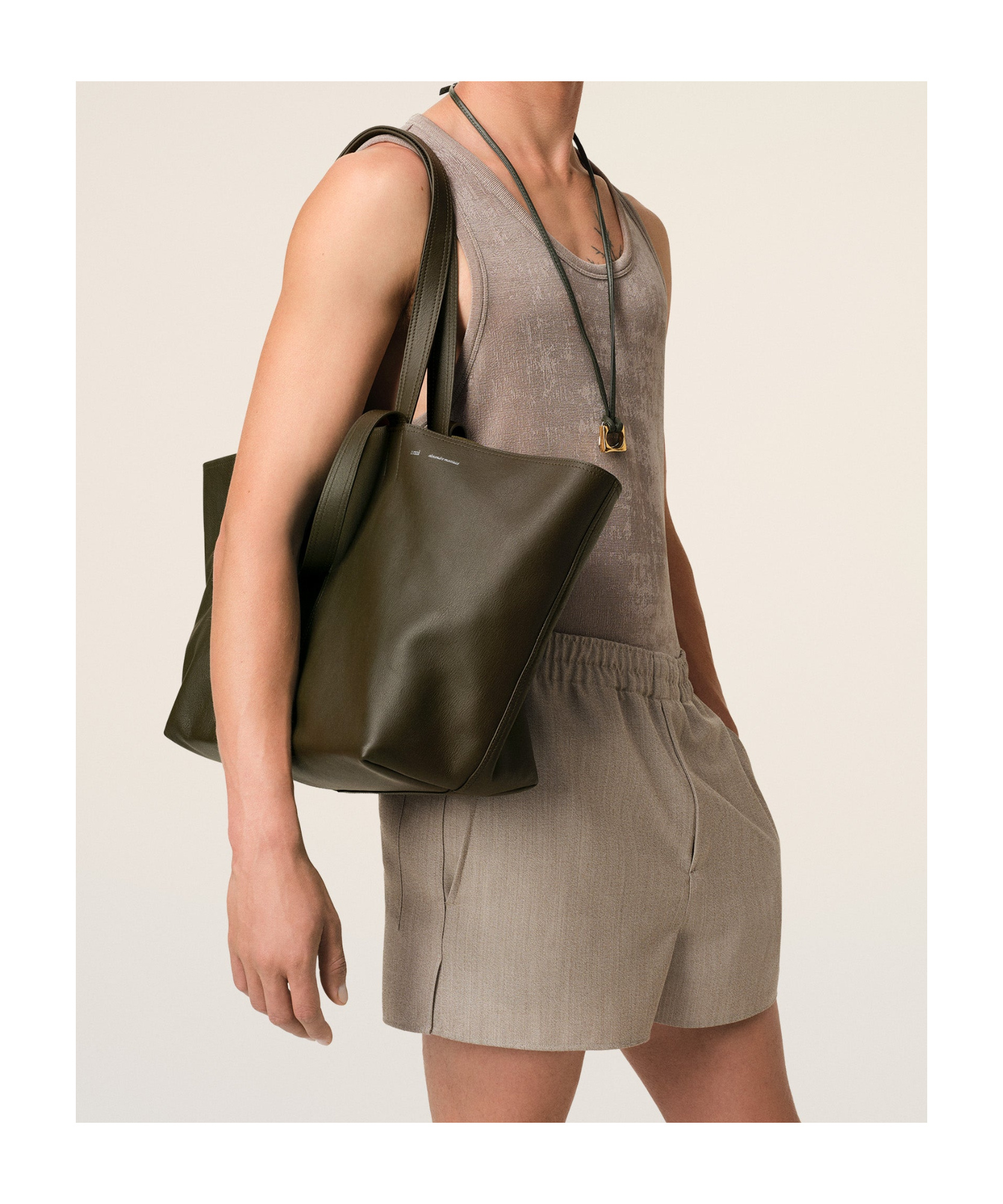 Ami Alexandre Mattiussi Medium One-shoulder Handbag In Black