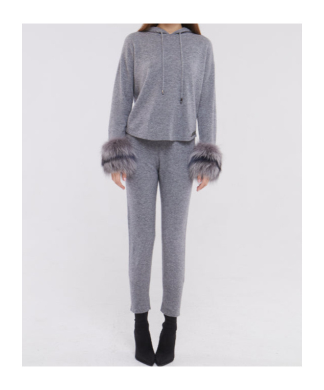 Izaak Azanei Long-sleeved Sweater In Gray
