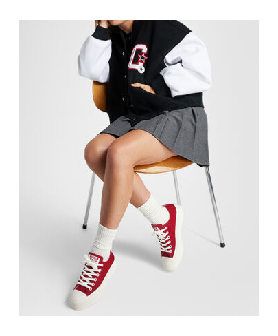 Shop Converse Chuck Taylor All Star Lift Platform Valentine's Day In White
