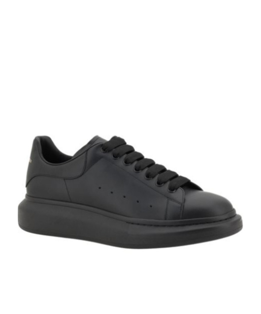 Alexander Mcqueen Lace-up Low-top Sneakers In Black