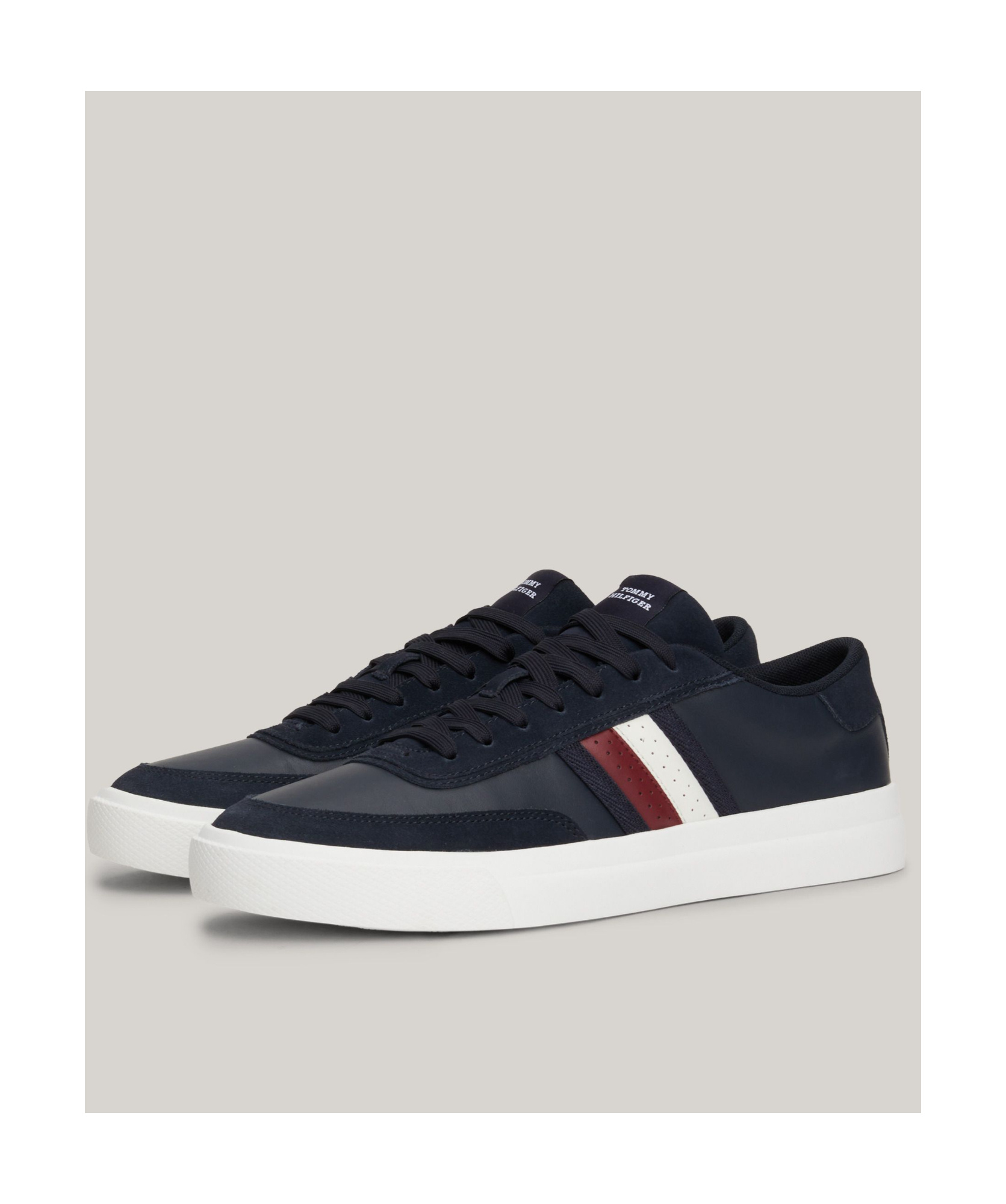 Tommy Hilfiger Round Head Low-cut Casual Shoes In Black