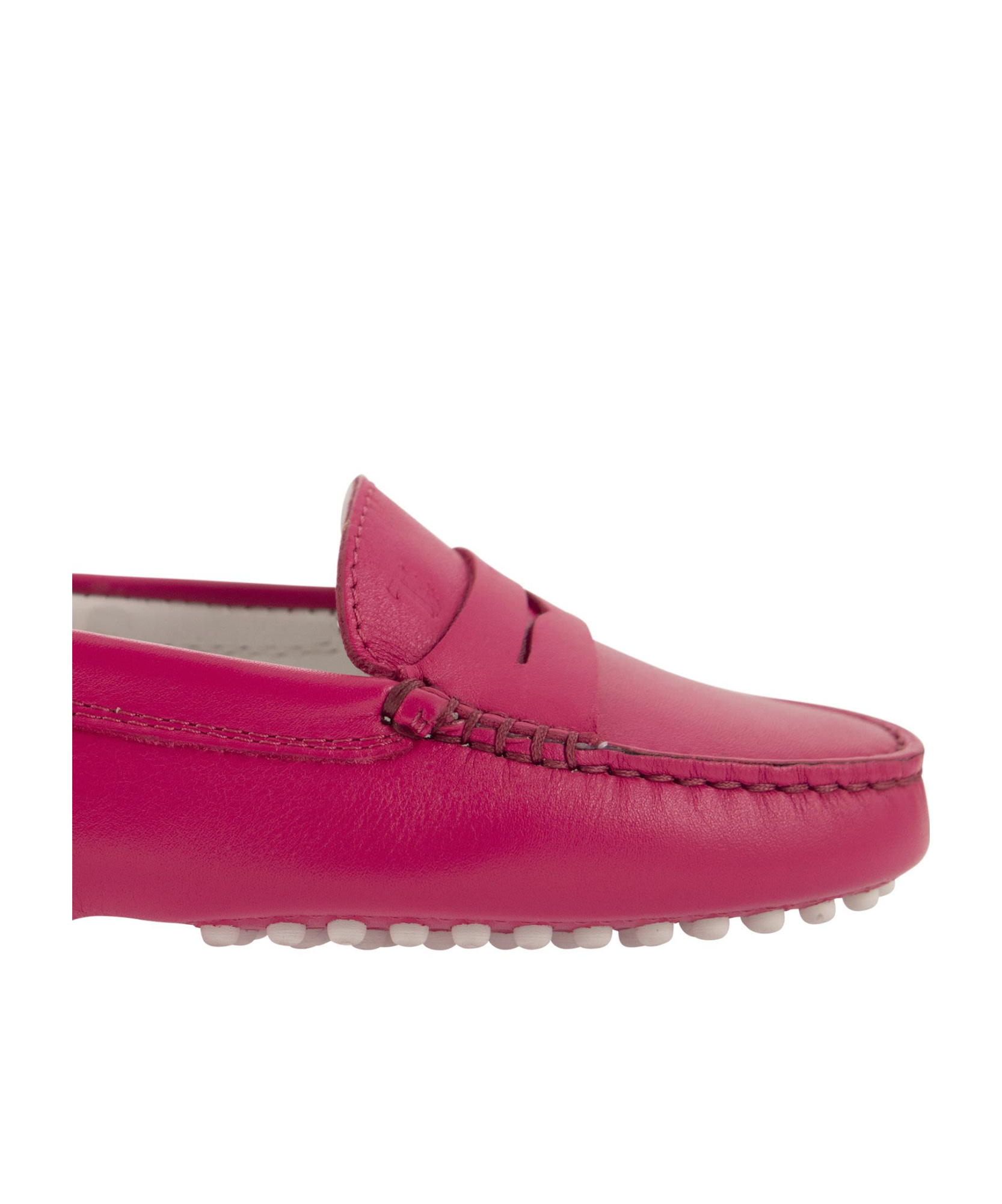Tod's Round Head Loafer Shoes In Pink