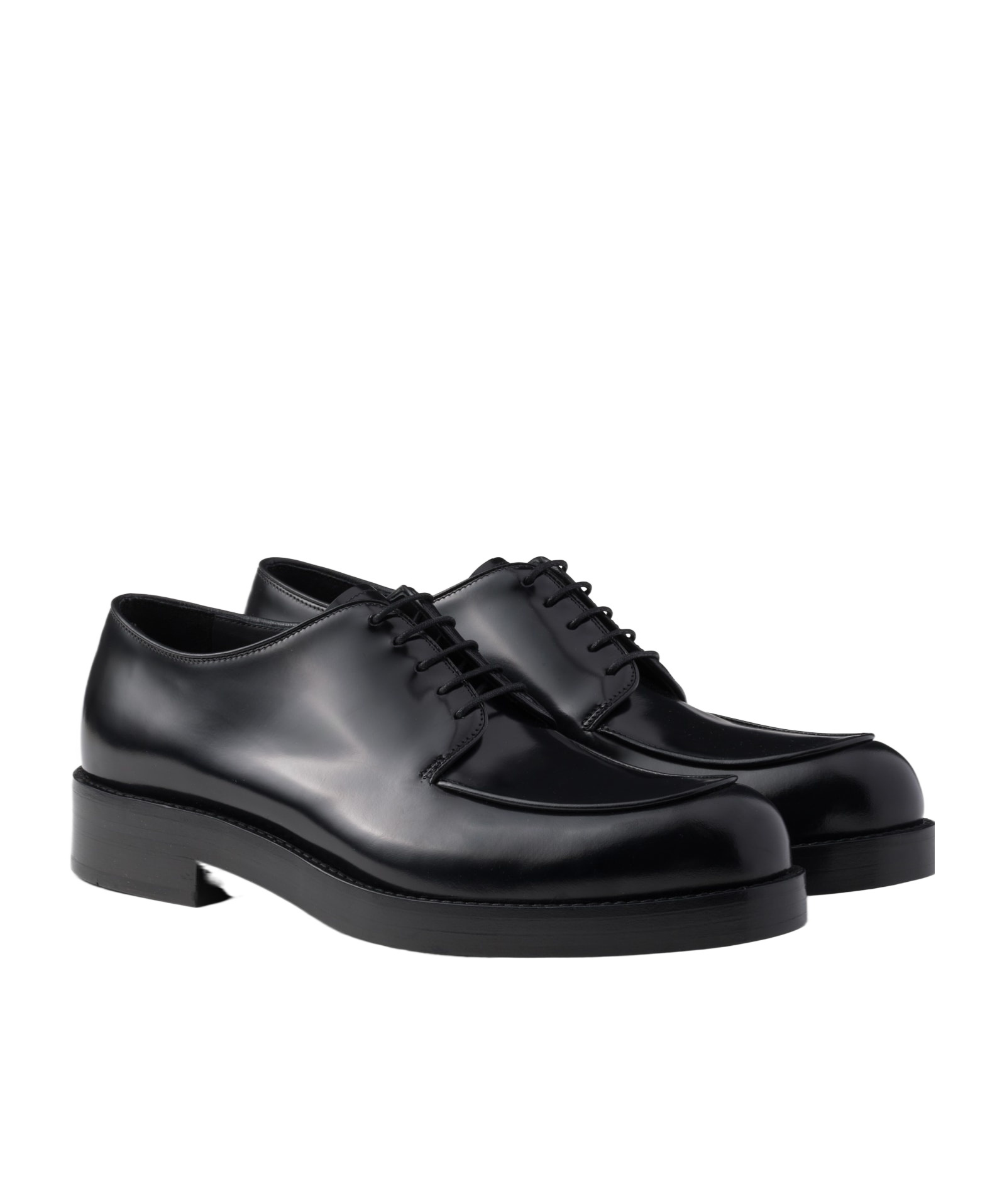 Prada Lace-up Shoes In Patent Leather In Black