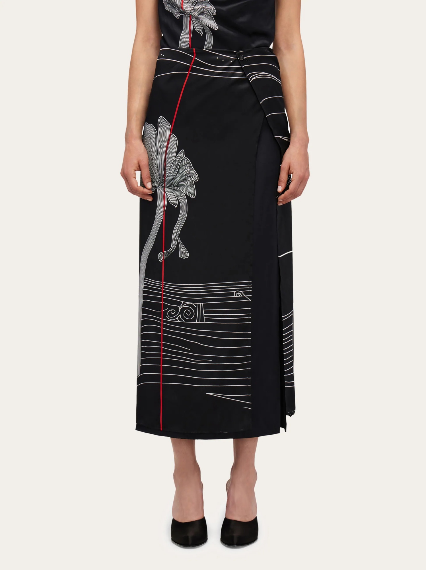 Ferragamo Printed Longline Skirt In Black