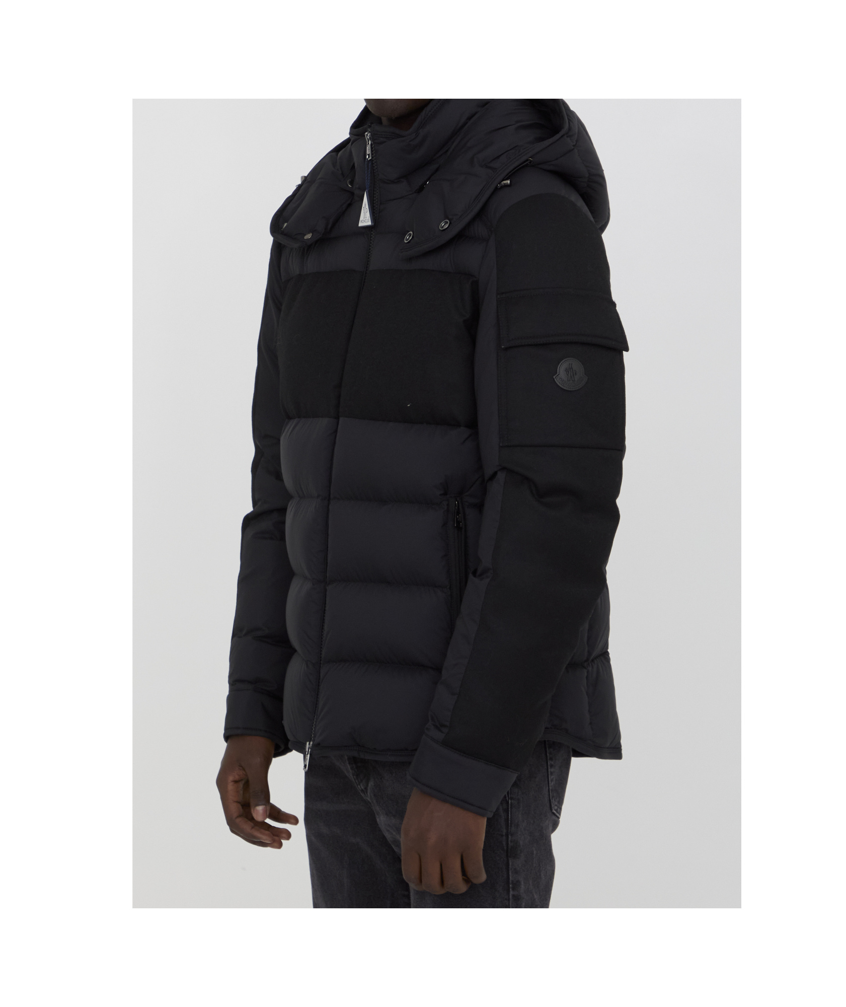 Moncler Barbustel Short Down Jacket In Black