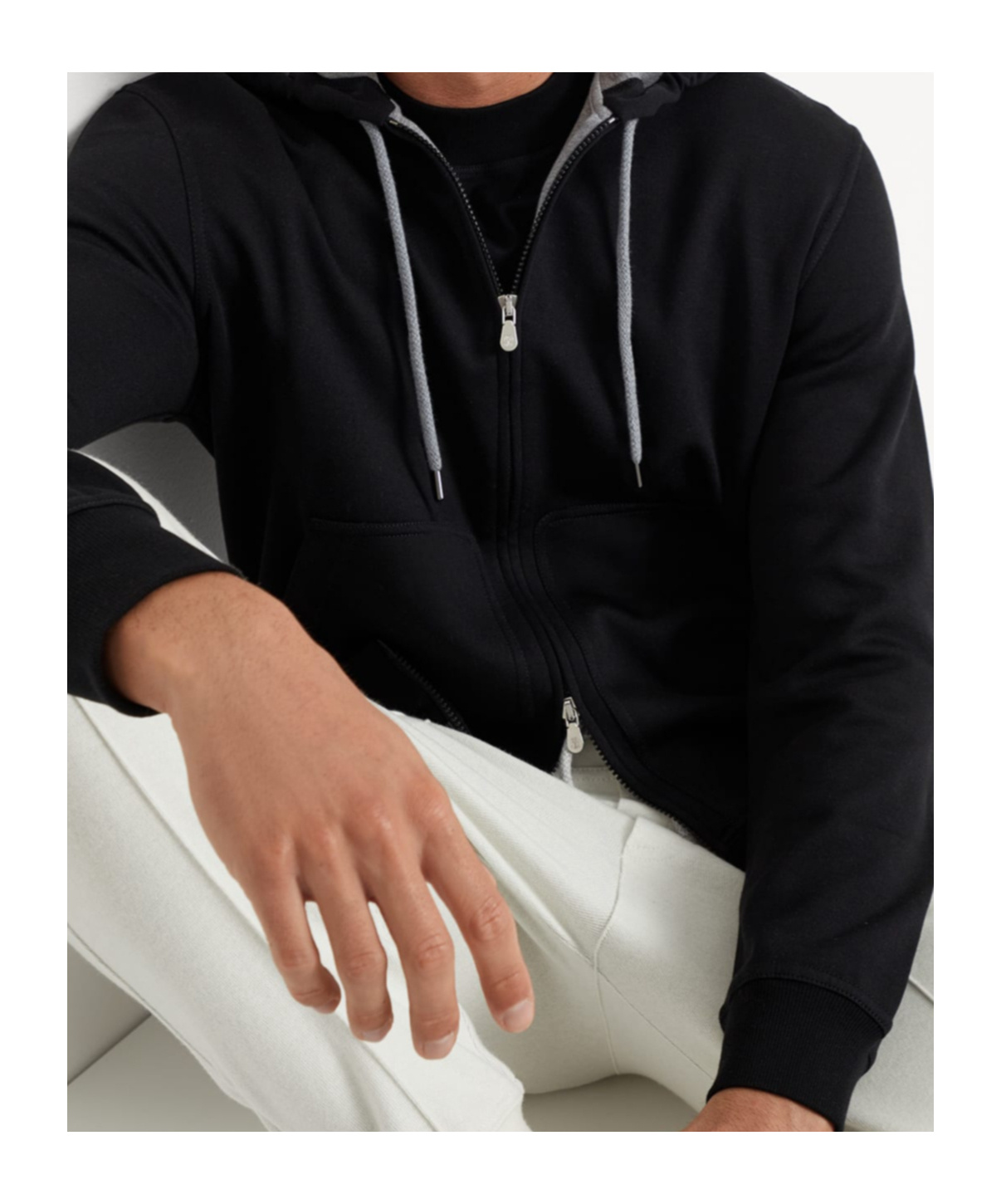 Brunello Cucinelli Leisure Zipped Sweatshirt In Black