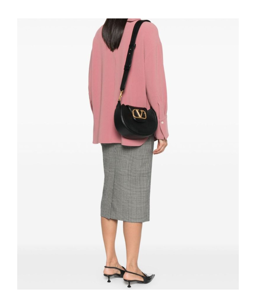 Valentino Vlogo Signature-plaque Shoulder Bag In Black