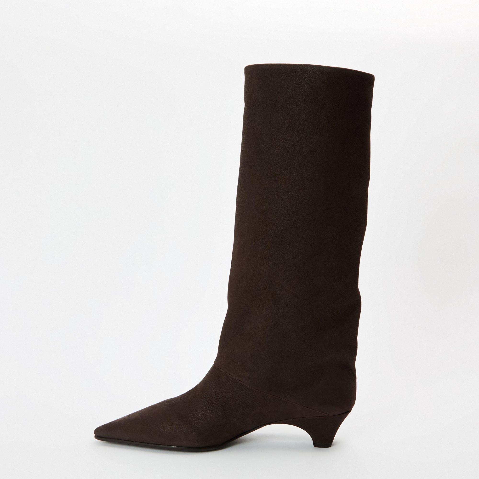 Prada Slouch Boot Ld62 In Black